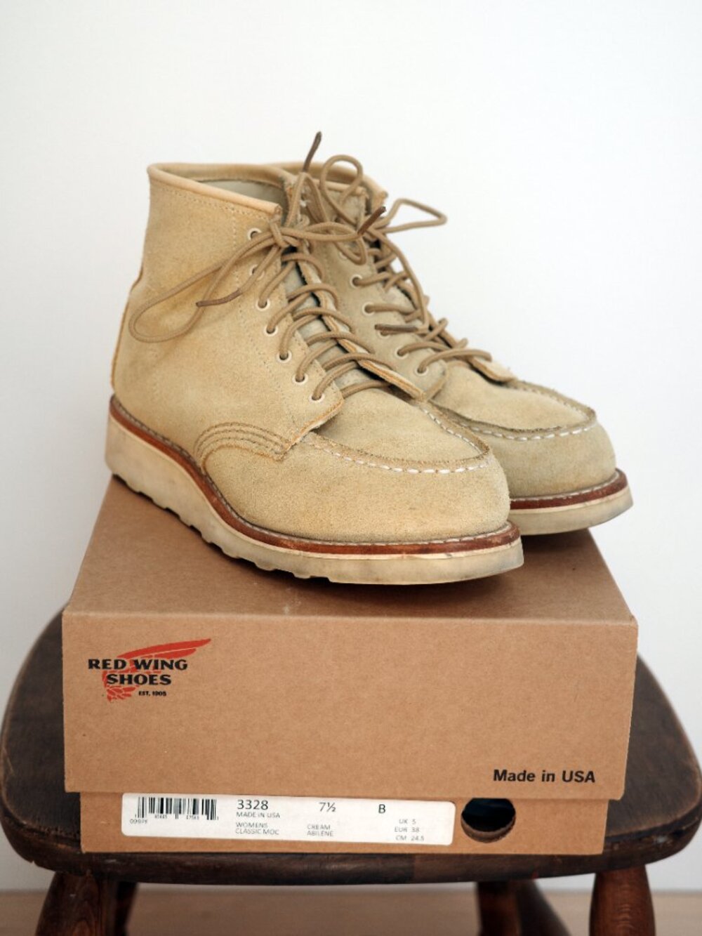 Red Wing Classic Heritage Moc Toe Women's 7.5 Cream Abilene Suede Boots Redwing